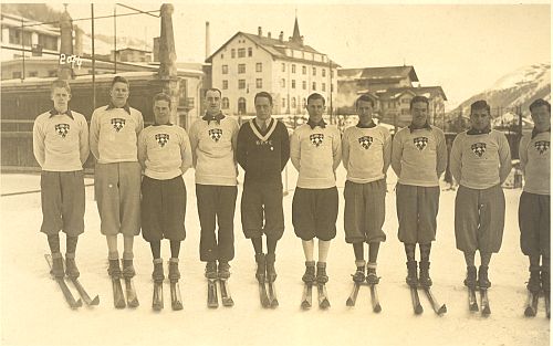 The complete McGill Ski Team c.1931-32