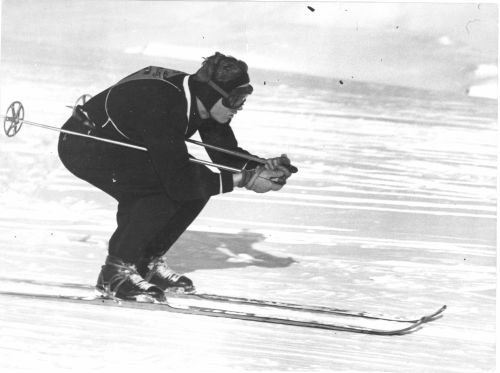 Harvey Clifford in 1948 Olympic downhill race at Corviglia (St. Moritz, Switzerland).