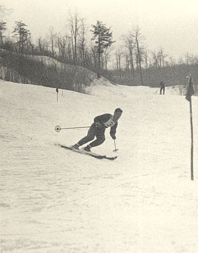 Bud Clark, 1940. - Canadian Ski Hall of Fame and Museum