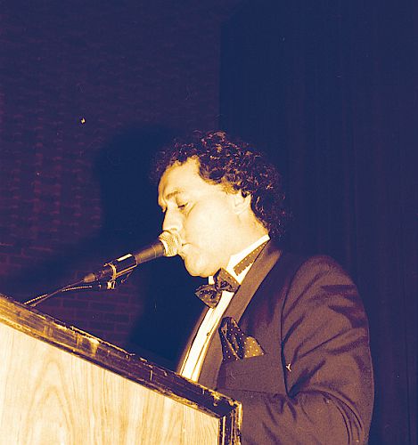Master of ceremonies, Peter Duncan, at the 1991 Canadian Ski Hall of Fame Induction Ceremony