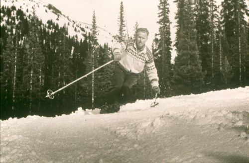 Réal Charette skiing