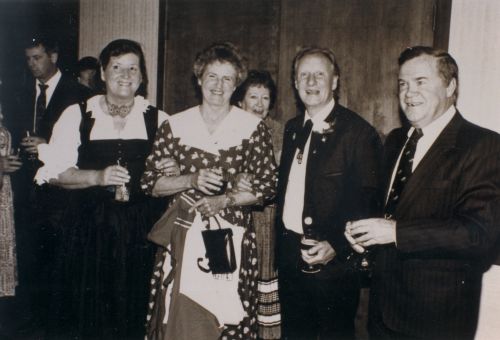 1990 Canadian Ski Hall of Fame Induction Ceremony [L to R]: Crystl Salvenmoser, Rhoda Wurtele, Pepi Salvenmoser, Rémi Cloutier.